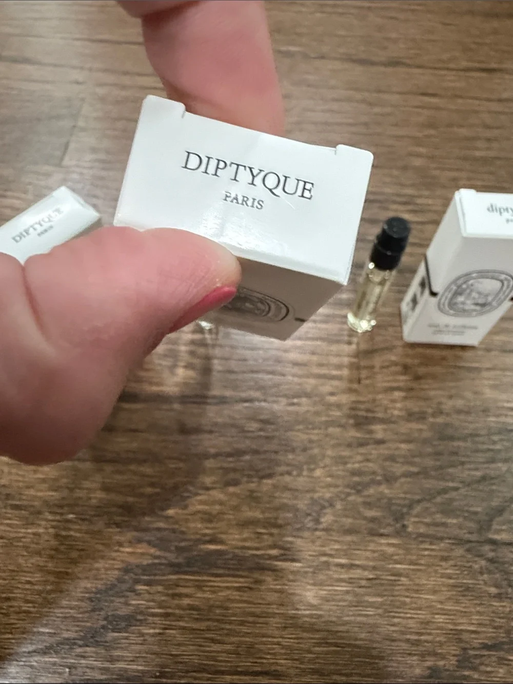 diptyque White Canvas Drawstring Pouch with Black Logo and 3 Sample Vials